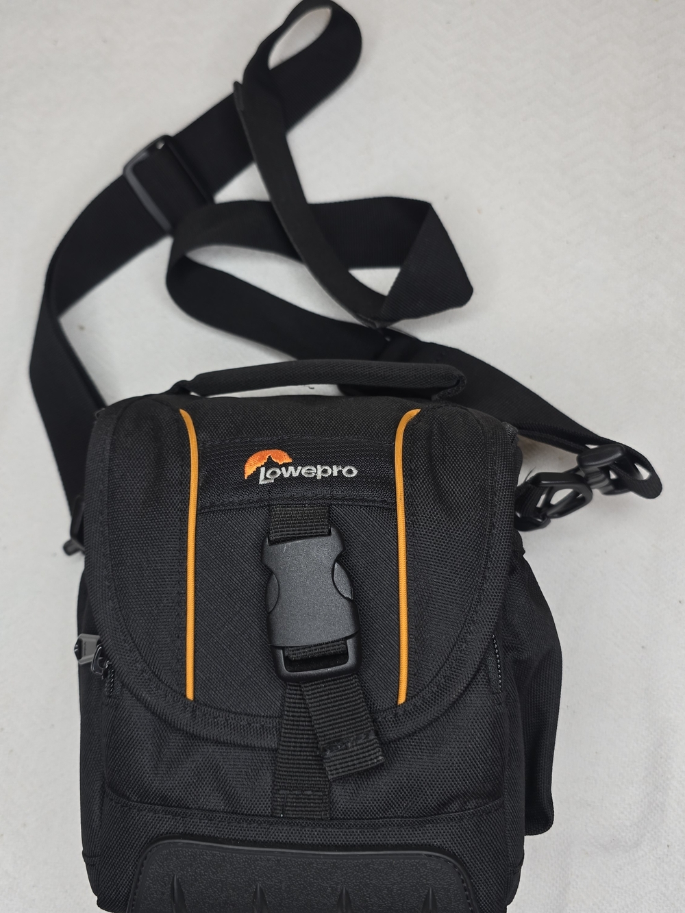 Lowepro Camera Shoulder Bag Case Black with Adjustable Strap